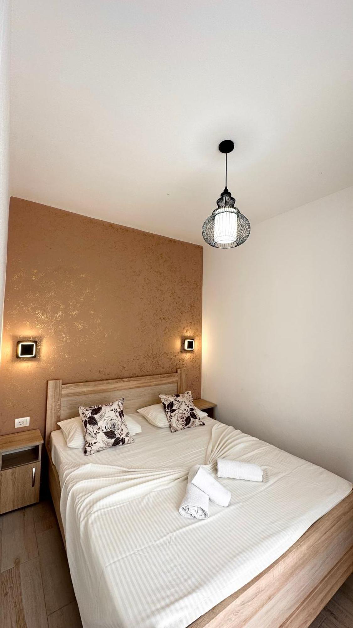 Apartmens Xhenis Lux Ulcinj Exterior photo